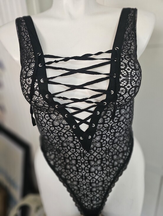 Victoria's Secret Other - Victoria's Secret Black Lace Teddy Bodysuit Medium M EUC Plunge Grommet Sexy